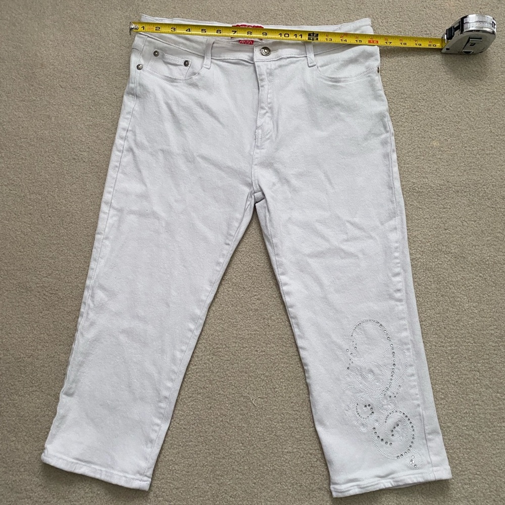 Women stretch jeans
